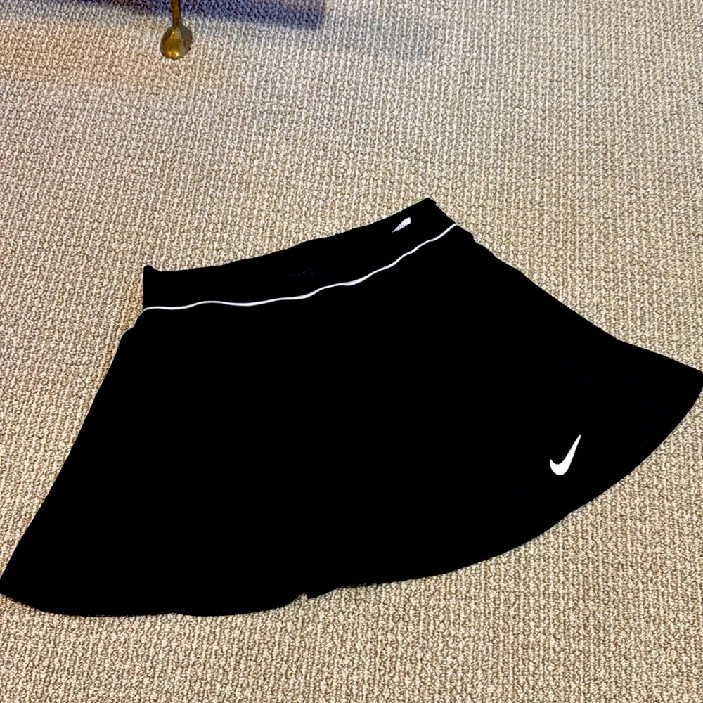 Black Small Nike tennis skirt.